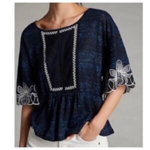 Anthropologie Pilcro Navy Blue White Orchid Flowy Sleeve Top Sz M Embroidered